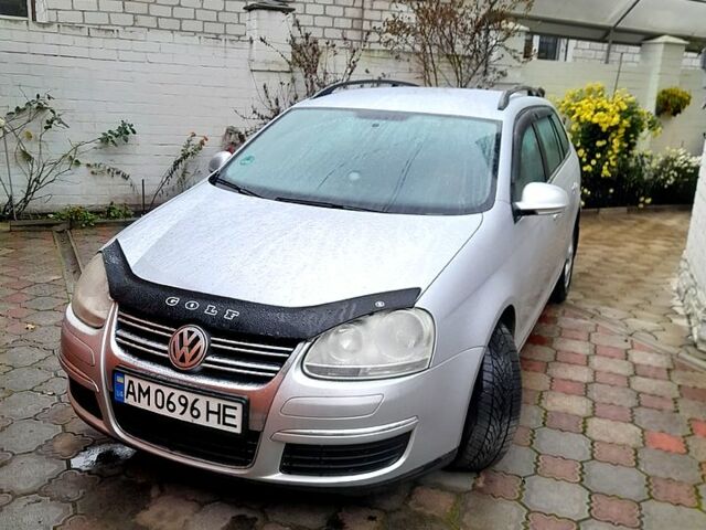 Серый Фольксваген Гольф, объемом двигателя 1.9 л и пробегом 278 тыс. км за 6900 $, фото 1 на Automoto.ua