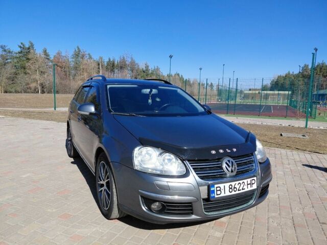 Серый Фольксваген Гольф, объемом двигателя 1.4 л и пробегом 352 тыс. км за 5483 $, фото 1 на Automoto.ua