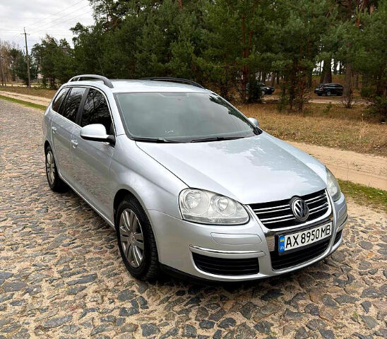 Серый Фольксваген Гольф, объемом двигателя 1.4 л и пробегом 211 тыс. км за 5300 $, фото 1 на Automoto.ua