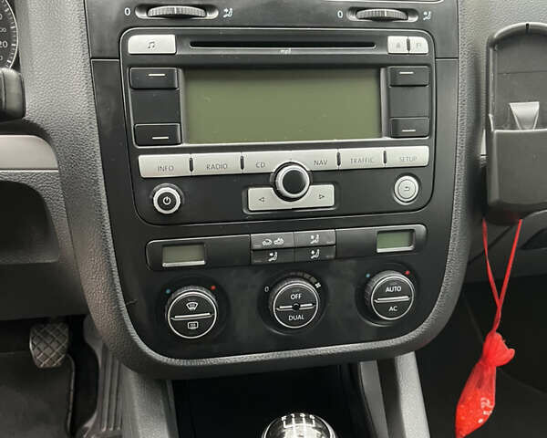 Серый Фольксваген Гольф, объемом двигателя 1.9 л и пробегом 313 тыс. км за 6500 $, фото 1 на Automoto.ua