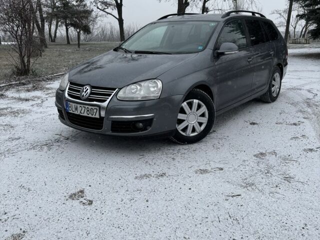 Серый Фольксваген Гольф, объемом двигателя 0 л и пробегом 380 тыс. км за 2950 $, фото 1 на Automoto.ua