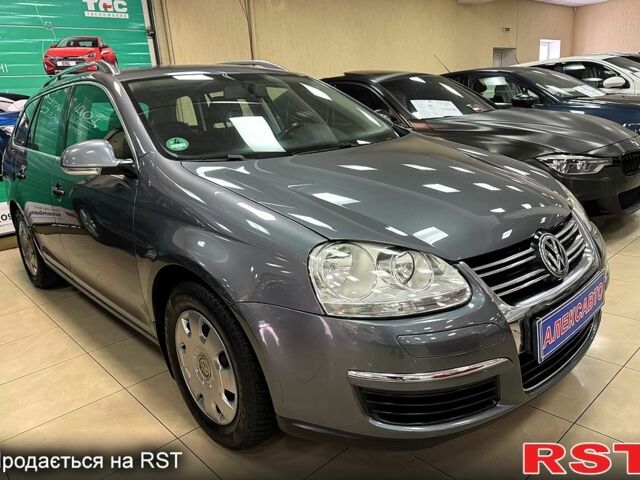 Серый Фольксваген Гольф, объемом двигателя 1.4 л и пробегом 217 тыс. км за 5800 $, фото 1 на Automoto.ua