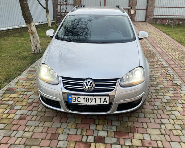 Серый Фольксваген Гольф, объемом двигателя 1.39 л и пробегом 243 тыс. км за 5499 $, фото 1 на Automoto.ua