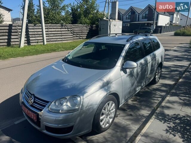 Сірий Фольксваген Гольф, об'ємом двигуна 1.4 л та пробігом 200 тис. км за 5999 $, фото 1 на Automoto.ua