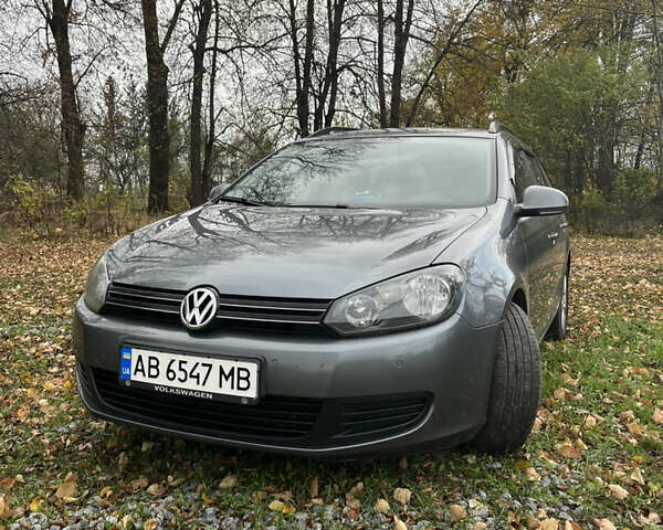 Фольксваген Гольф 2009 в Виннице на Automoto.ua Серый Фольксваген Гольф, объемом двигателя 1.6 л и пробегом 283 тыс. км за 7200 $, фото 1 на Automoto.ua