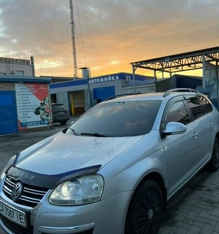 Серый Фольксваген Гольф, объемом двигателя 1.9 л и пробегом 228 тыс. км за 6500 $, фото 1 на Automoto.ua