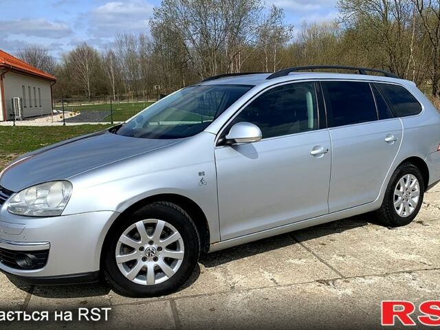 Серый Фольксваген Гольф, объемом двигателя 1.4 л и пробегом 236 тыс. км за 3800 $, фото 1 на Automoto.ua