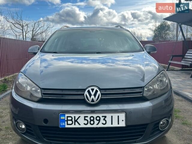 Серый Фольксваген Гольф, объемом двигателя 1.6 л и пробегом 410 тыс. км за 6900 $, фото 1 на Automoto.ua
