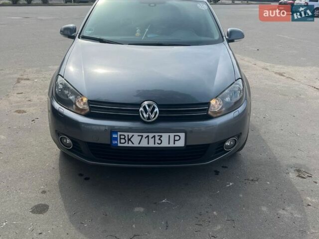 Серый Фольксваген Гольф, объемом двигателя 1.97 л и пробегом 273 тыс. км за 8000 $, фото 1 на Automoto.ua