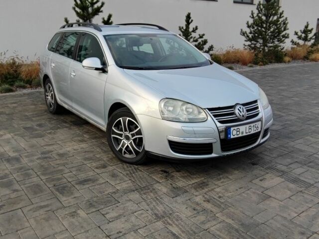 Серый Фольксваген Гольф, объемом двигателя 2 л и пробегом 300 тыс. км за 3000 $, фото 1 на Automoto.ua