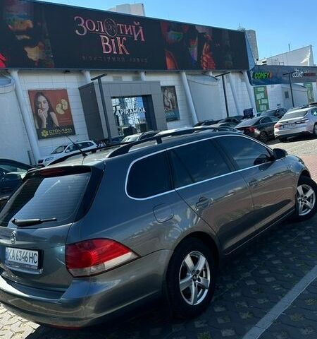 Серый Фольксваген Гольф, объемом двигателя 1.4 л и пробегом 243 тыс. км за 6200 $, фото 1 на Automoto.ua