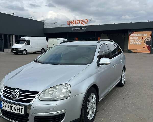 Серый Фольксваген Гольф, объемом двигателя 1.39 л и пробегом 330 тыс. км за 5999 $, фото 1 на Automoto.ua