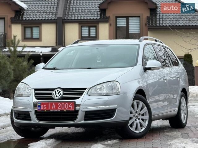 Серый Фольксваген Гольф, объемом двигателя 1.6 л и пробегом 201 тыс. км за 6499 $, фото 1 на Automoto.ua