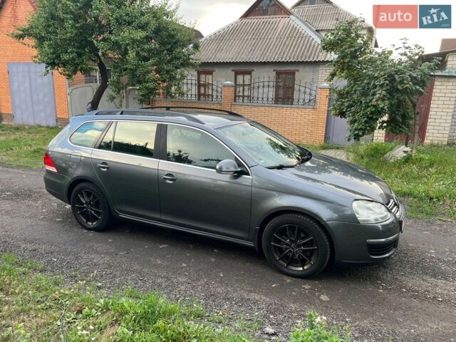 Сірий Фольксваген Гольф, об'ємом двигуна 1.4 л та пробігом 207 тис. км за 5500 $, фото 1 на Automoto.ua