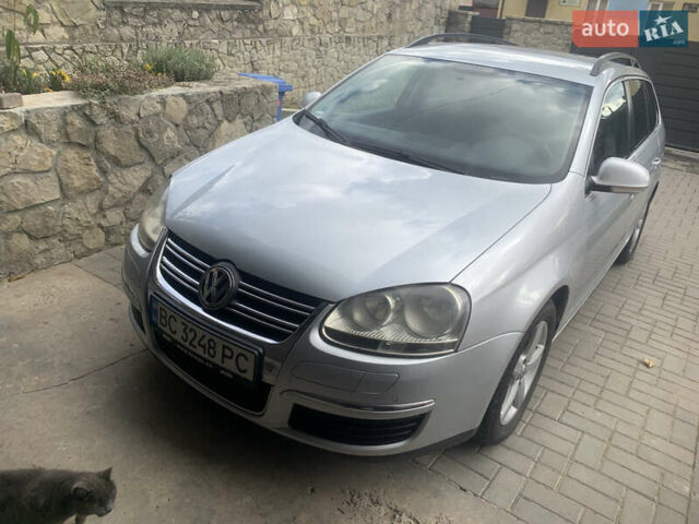 Серый Фольксваген Гольф, объемом двигателя 2 л и пробегом 250 тыс. км за 5900 $, фото 1 на Automoto.ua