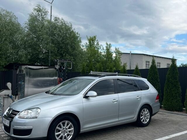 Сірий Фольксваген Гольф, об'ємом двигуна 1.39 л та пробігом 215 тис. км за 6000 $, фото 1 на Automoto.ua