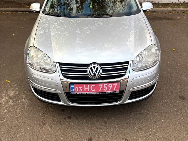 Серый Фольксваген Гольф, объемом двигателя 1.4 л и пробегом 184 тыс. км за 6200 $, фото 1 на Automoto.ua