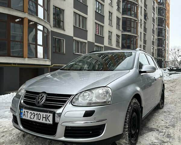 Сірий Фольксваген Гольф, об'ємом двигуна 1.6 л та пробігом 205 тис. км за 6499 $, фото 1 на Automoto.ua