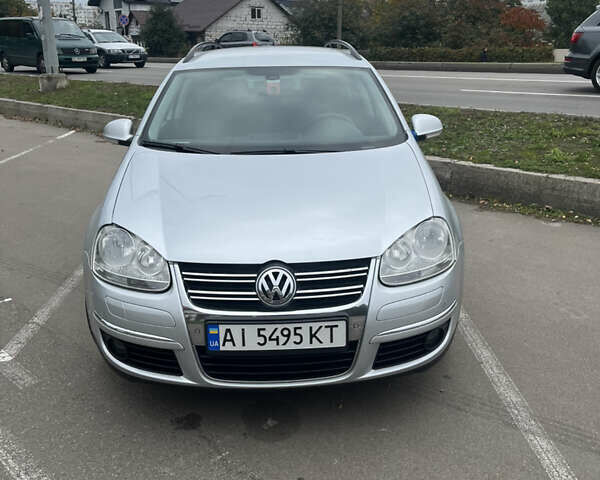 Серый Фольксваген Гольф, объемом двигателя 1.39 л и пробегом 241 тыс. км за 7000 $, фото 1 на Automoto.ua