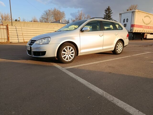 Серый Фольксваген Гольф, объемом двигателя 1.4 л и пробегом 197 тыс. км за 6499 $, фото 1 на Automoto.ua