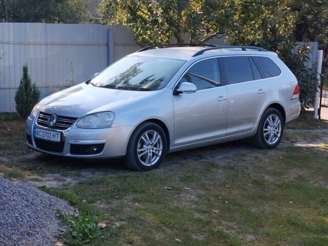 Серый Фольксваген Гольф, объемом двигателя 1.4 л и пробегом 232 тыс. км за 5600 $, фото 1 на Automoto.ua