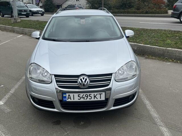 Серый Фольксваген Гольф, объемом двигателя 1.4 л и пробегом 244 тыс. км за 5200 $, фото 1 на Automoto.ua