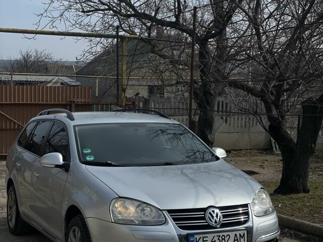 Серый Фольксваген Гольф, объемом двигателя 1.6 л и пробегом 228 тыс. км за 6350 $, фото 1 на Automoto.ua