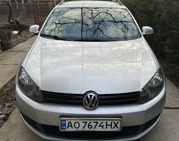 Серый Фольксваген Гольф, объемом двигателя 1.6 л и пробегом 263 тыс. км за 8200 $, фото 1 на Automoto.ua