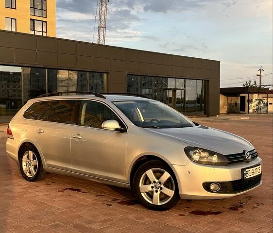 Серый Фольксваген Гольф, объемом двигателя 2 л и пробегом 370 тыс. км за 7900 $, фото 1 на Automoto.ua