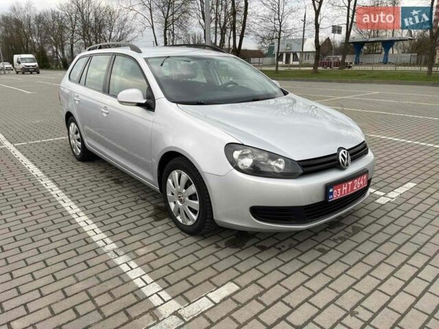 Серый Фольксваген Гольф, объемом двигателя 1.6 л и пробегом 240 тыс. км за 7300 $, фото 1 на Automoto.ua