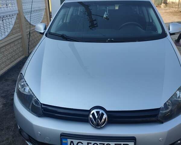 Серый Фольксваген Гольф, объемом двигателя 1.6 л и пробегом 267 тыс. км за 7500 $, фото 1 на Automoto.ua