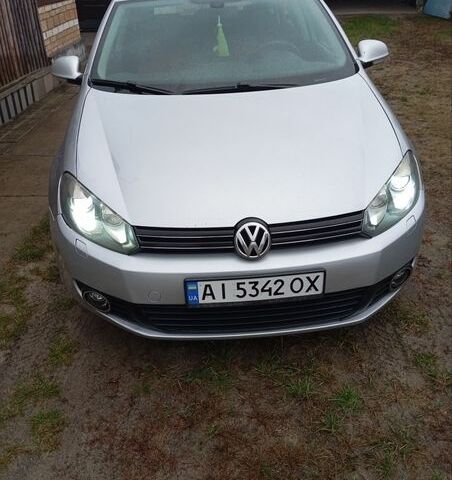 Серый Фольксваген Гольф, объемом двигателя 1.6 л и пробегом 280 тыс. км за 8000 $, фото 1 на Automoto.ua