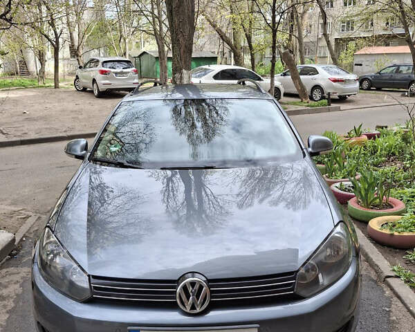 Сірий Фольксваген Гольф, об'ємом двигуна 1.6 л та пробігом 301 тис. км за 8300 $, фото 1 на Automoto.ua