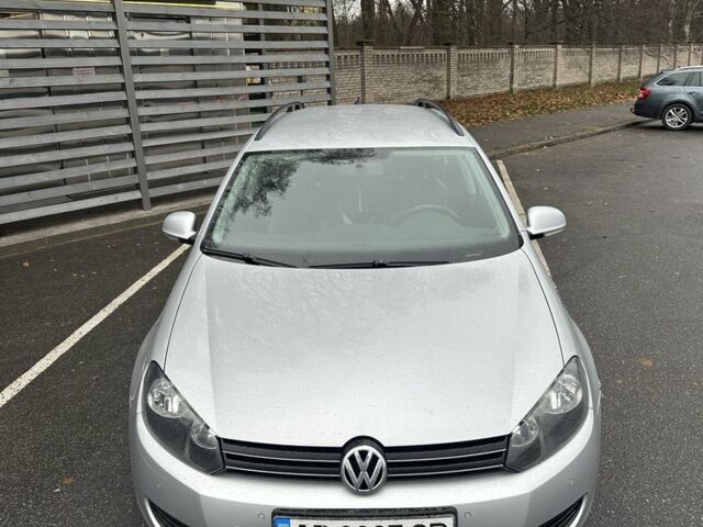 Серый Фольксваген Гольф, объемом двигателя 1.6 л и пробегом 250 тыс. км за 5900 $, фото 1 на Automoto.ua