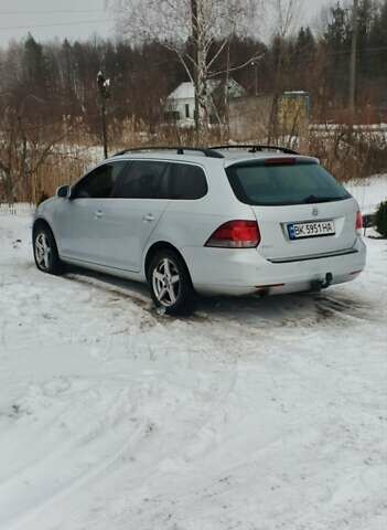 Серый Фольксваген Гольф, объемом двигателя 1.6 л и пробегом 200 тыс. км за 7000 $, фото 1 на Automoto.ua