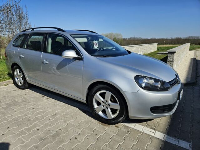 Серый Фольксваген Гольф, объемом двигателя 1.6 л и пробегом 282 тыс. км за 7200 $, фото 1 на Automoto.ua