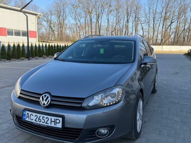 Серый Фольксваген Гольф, объемом двигателя 1.6 л и пробегом 300 тыс. км за 8000 $, фото 1 на Automoto.ua