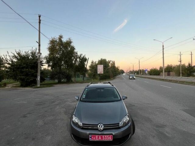 Серый Фольксваген Гольф, объемом двигателя 1.4 л и пробегом 221 тыс. км за 5335 $, фото 1 на Automoto.ua