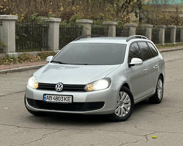 Серый Фольксваген Гольф, объемом двигателя 1.6 л и пробегом 230 тыс. км за 7300 $, фото 1 на Automoto.ua