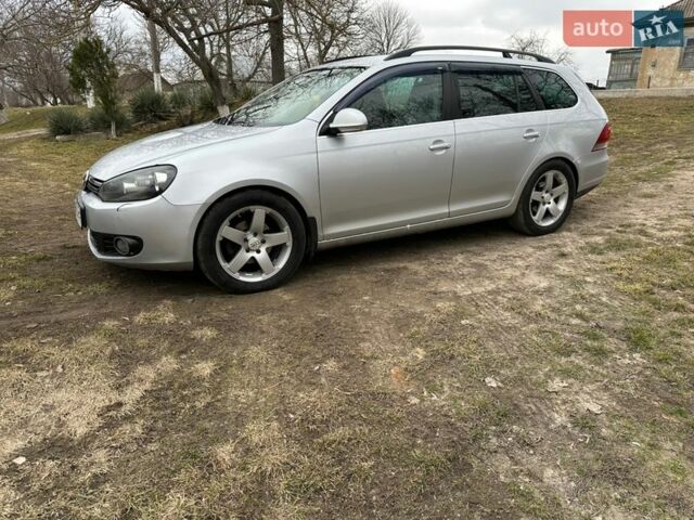 Серый Фольксваген Гольф, объемом двигателя 1.6 л и пробегом 300 тыс. км за 7200 $, фото 1 на Automoto.ua