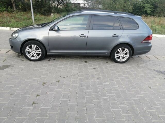 Серый Фольксваген Гольф, объемом двигателя 1.6 л и пробегом 223 тыс. км за 7900 $, фото 1 на Automoto.ua