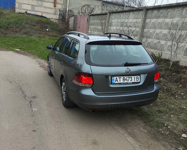 Сірий Фольксваген Гольф, об'ємом двигуна 1.6 л та пробігом 228 тис. км за 7800 $, фото 1 на Automoto.ua