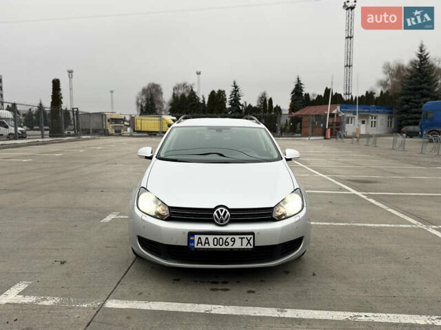 Сірий Фольксваген Гольф, об'ємом двигуна 1.97 л та пробігом 300 тис. км за 8200 $, фото 1 на Automoto.ua