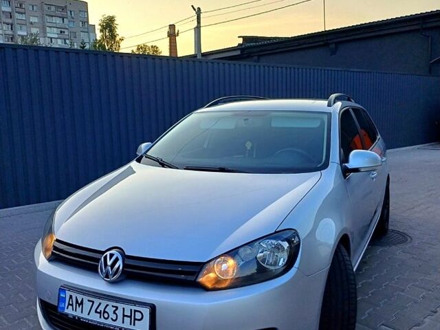 Сірий Фольксваген Гольф, об'ємом двигуна 1.6 л та пробігом 239 тис. км за 7500 $, фото 1 на Automoto.ua