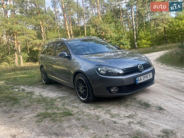 Серый Фольксваген Гольф, объемом двигателя 1.6 л и пробегом 256 тыс. км за 6400 $, фото 1 на Automoto.ua