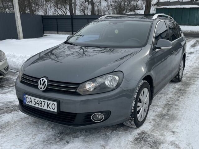 Серый Фольксваген Гольф, объемом двигателя 1.6 л и пробегом 335 тыс. км за 7990 $, фото 1 на Automoto.ua