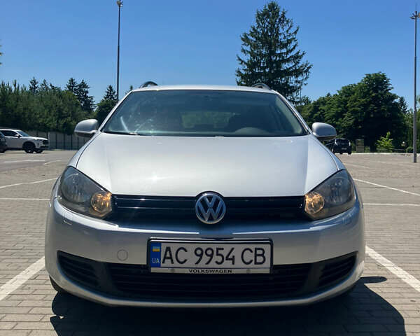 Серый Фольксваген Гольф, объемом двигателя 1.6 л и пробегом 205 тыс. км за 7700 $, фото 1 на Automoto.ua