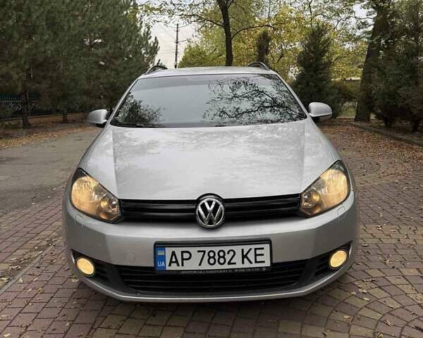 Серый Фольксваген Гольф, объемом двигателя 1.6 л и пробегом 259 тыс. км за 7600 $, фото 1 на Automoto.ua