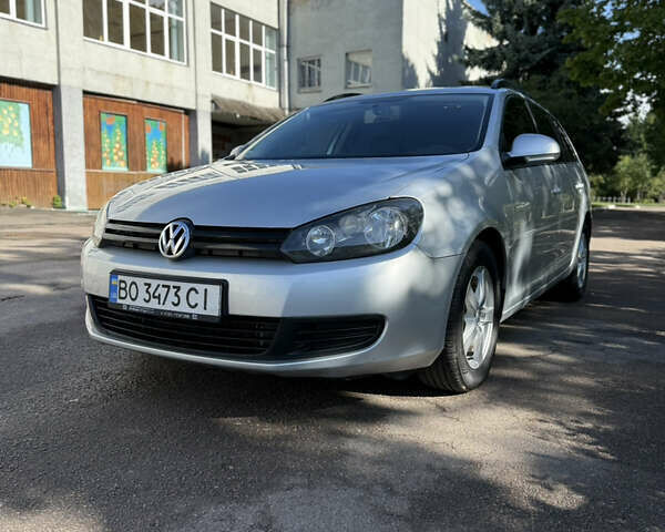 Серый Фольксваген Гольф, объемом двигателя 1.6 л и пробегом 275 тыс. км за 7900 $, фото 1 на Automoto.ua