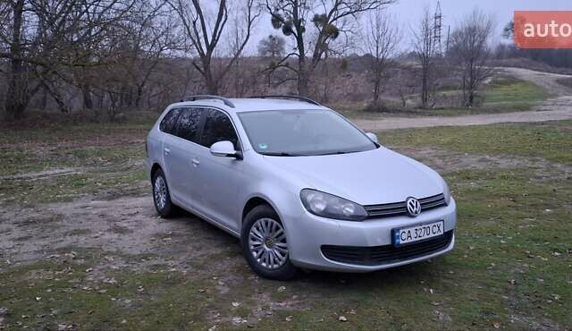 Серый Фольксваген Гольф, объемом двигателя 1.6 л и пробегом 307 тыс. км за 7200 $, фото 1 на Automoto.ua